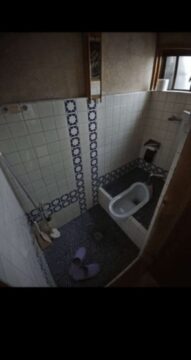 刈谷市にて在来お風呂、トイレ、脱衣室解体工事